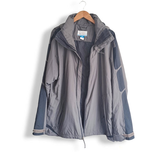 Columbia Sportswear Company-Interchange 
Grey
With hood outdoor jacket 