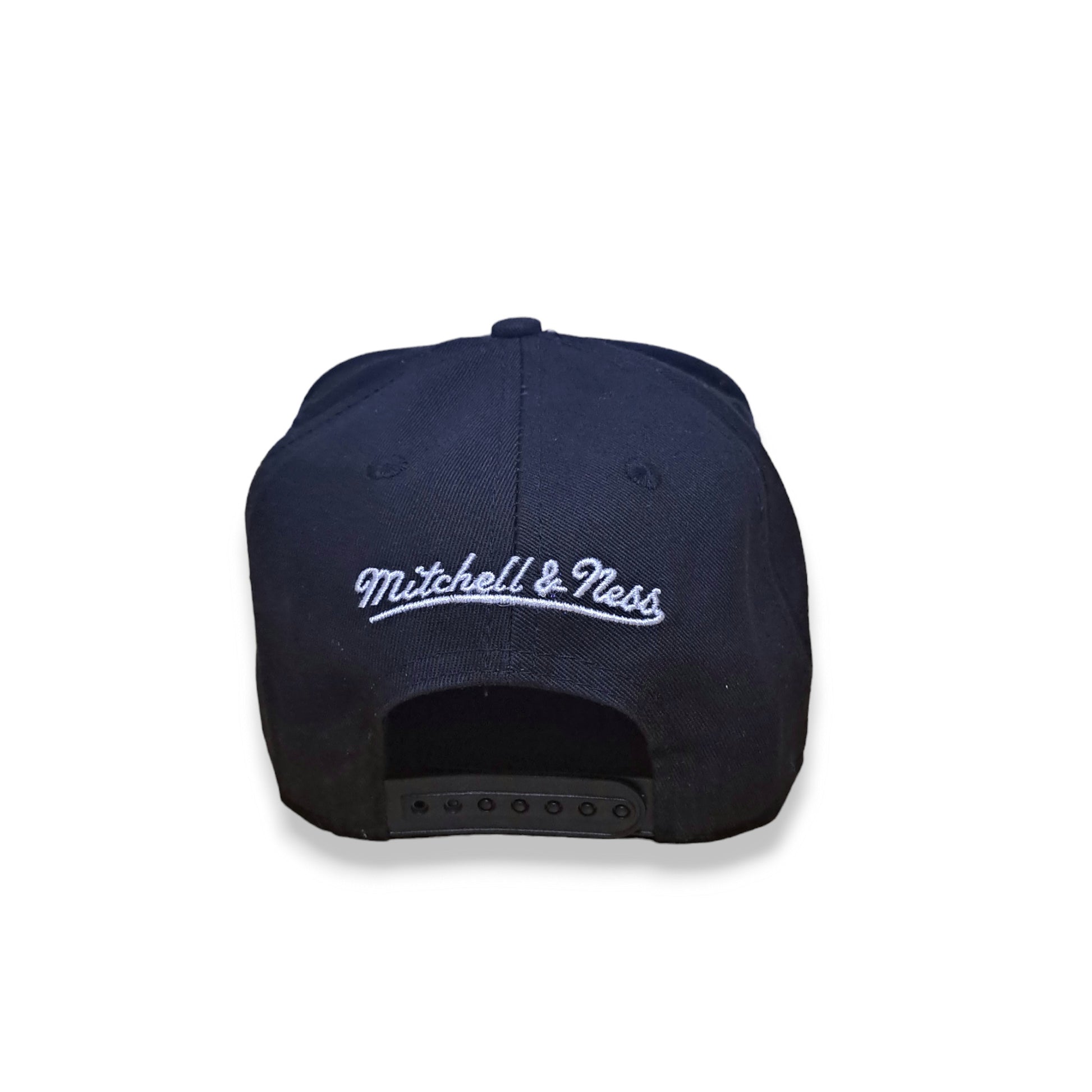 Black Los Angeles Raiders cap