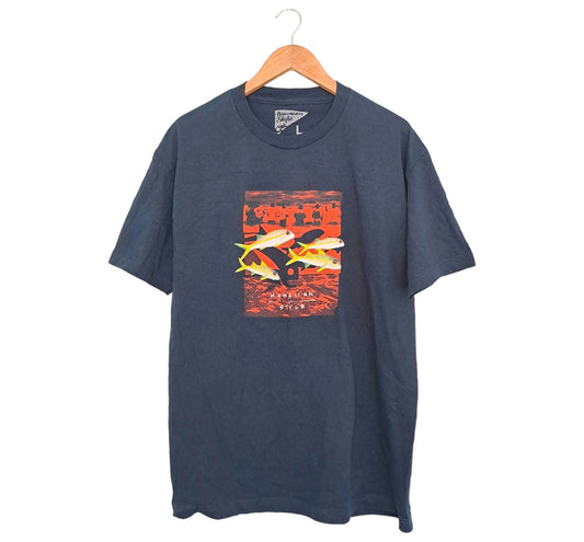 Brand: Hawaiian Style
Dark blue t-shirt
With good luck fish graphic 